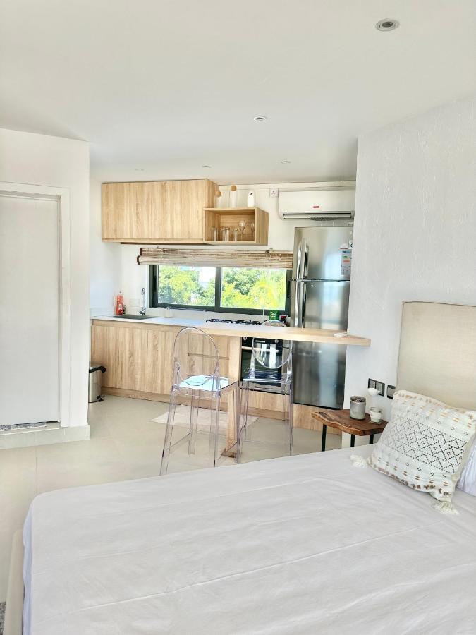 Studio H Grandbay Sea-View Exterior foto
